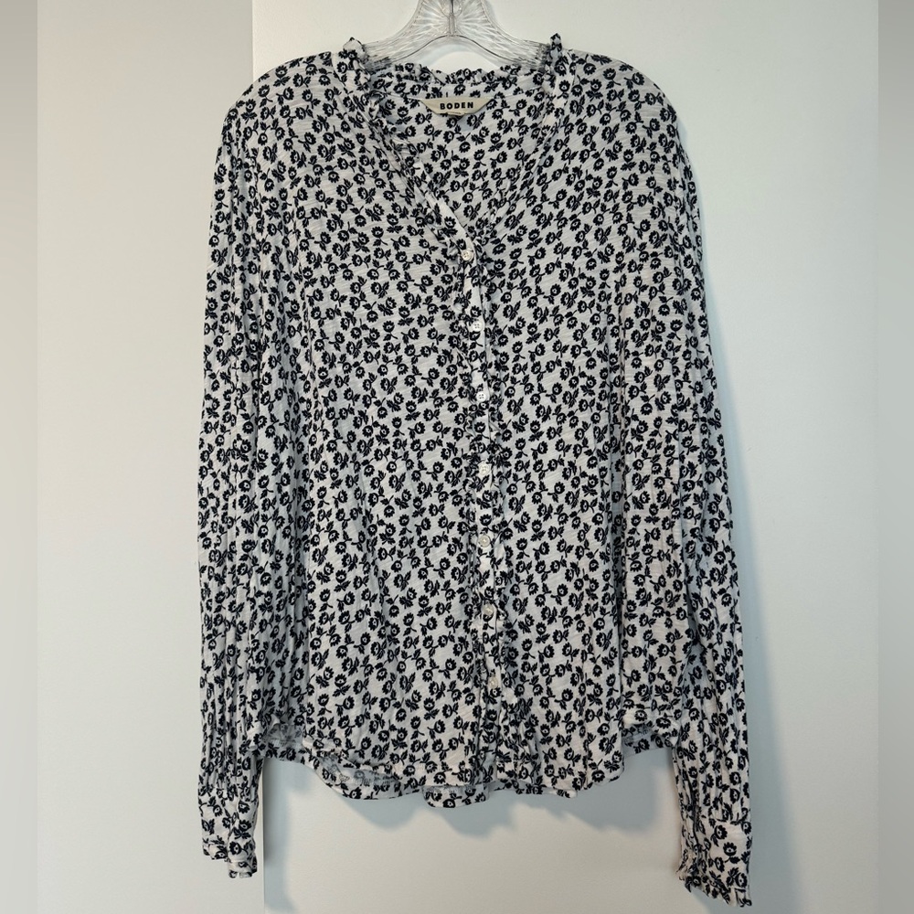 Biden Ruffled Navy and White Caroline Jersey Shirt, size 16/18